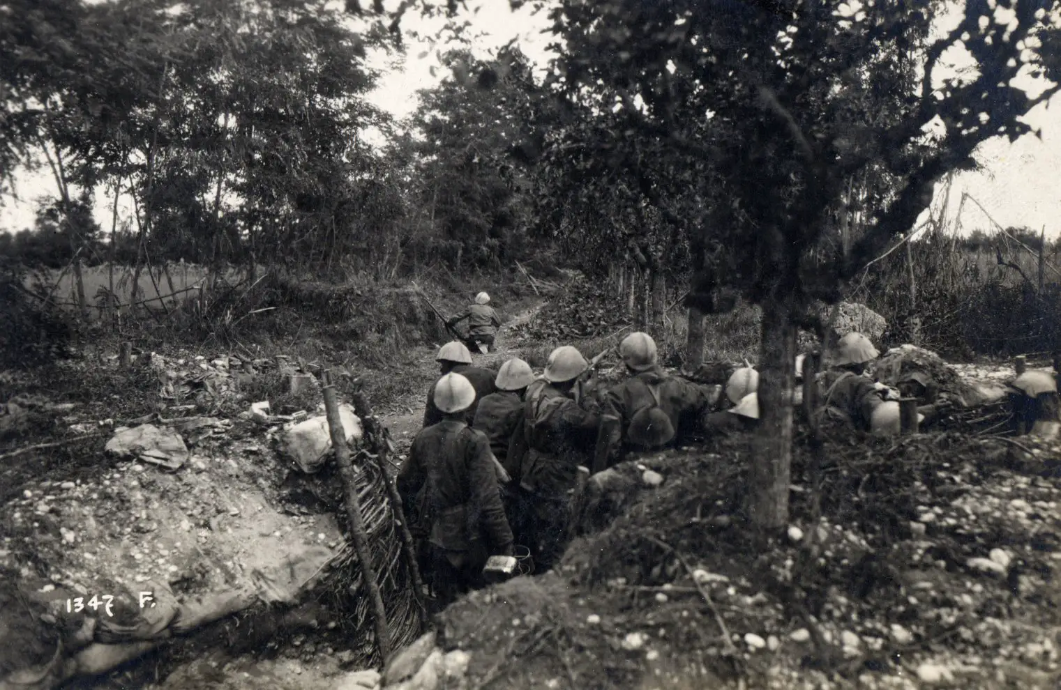 Italian Troops forming the new line at Plave River