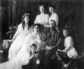1106px-Family Nicholas II of Russia ca. 1914.jpg