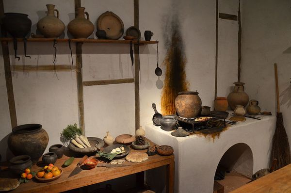 600px Reconstructed Roman Kitchen (culina)%2C Museum Of London (14855574970) 